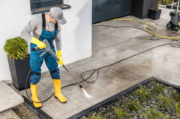 Best Garage Pressure Washing  in North Browning, MT